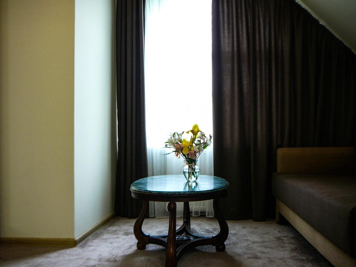 Eduard Hotel Uzhhorod Luaran gambar
