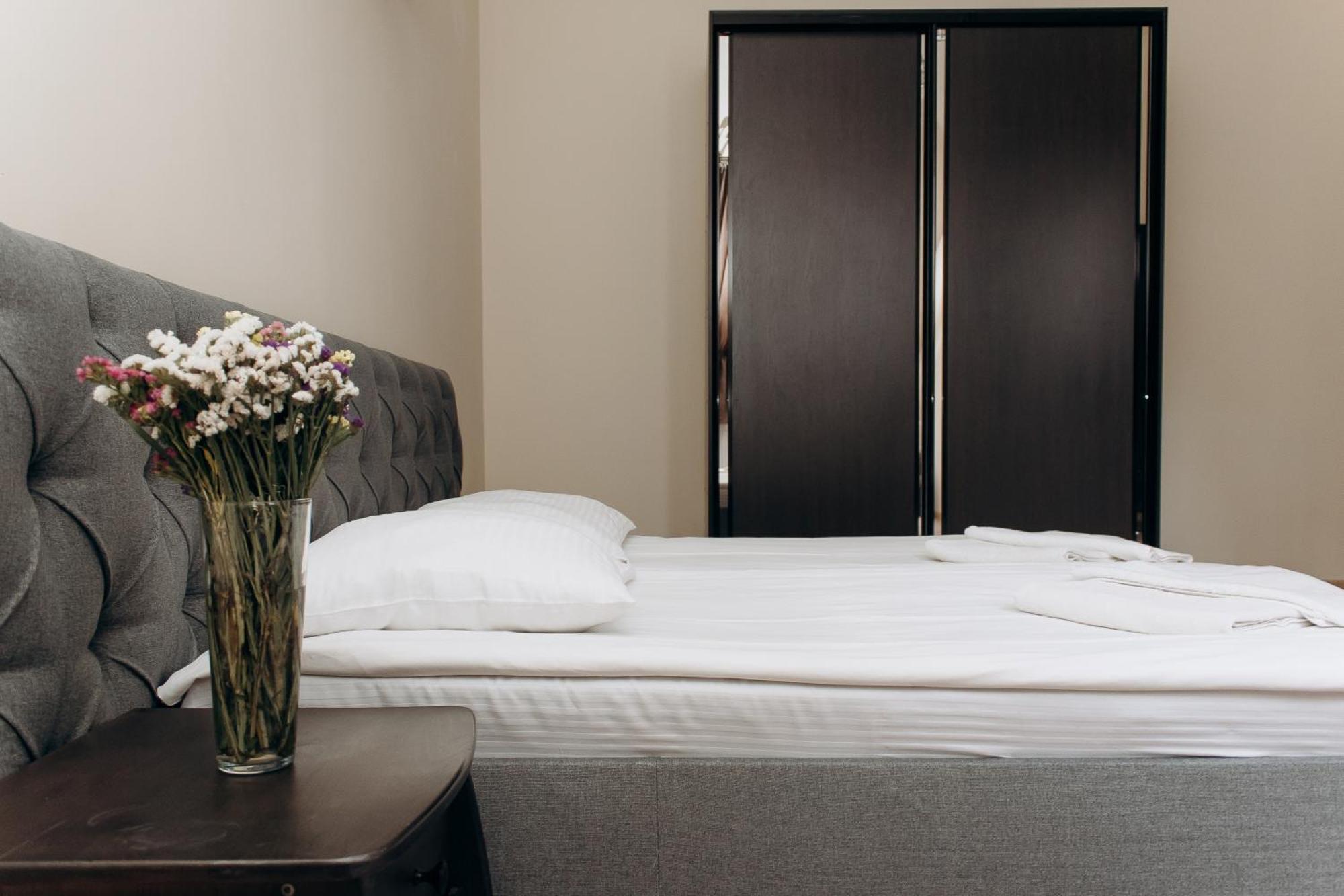 Eduard Hotel Uzhhorod Luaran gambar