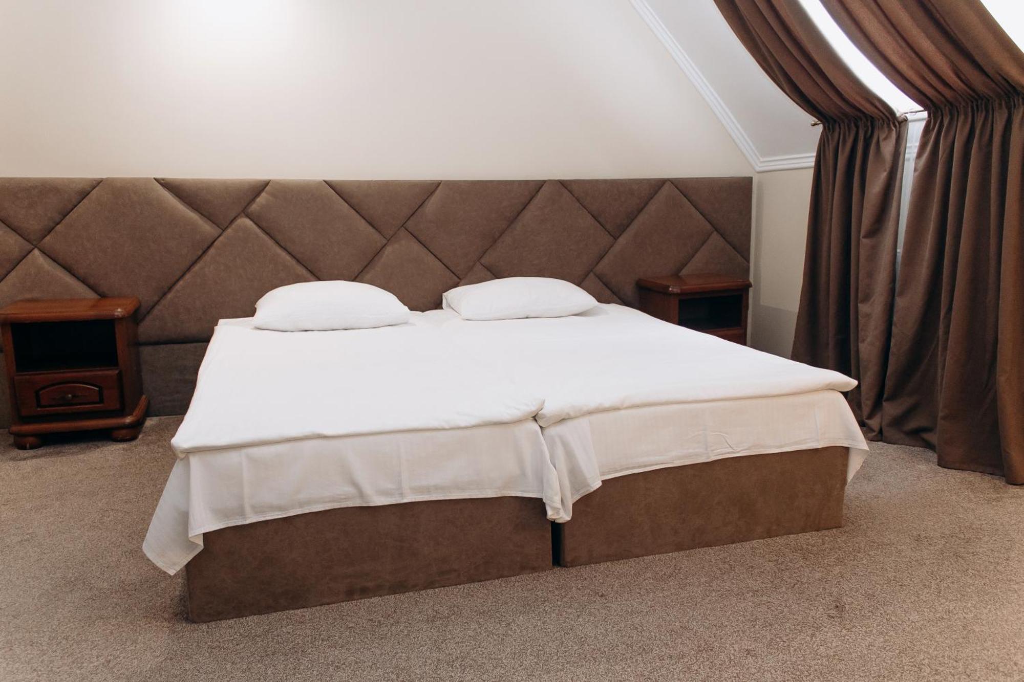 Eduard Hotel Uzhhorod Luaran gambar