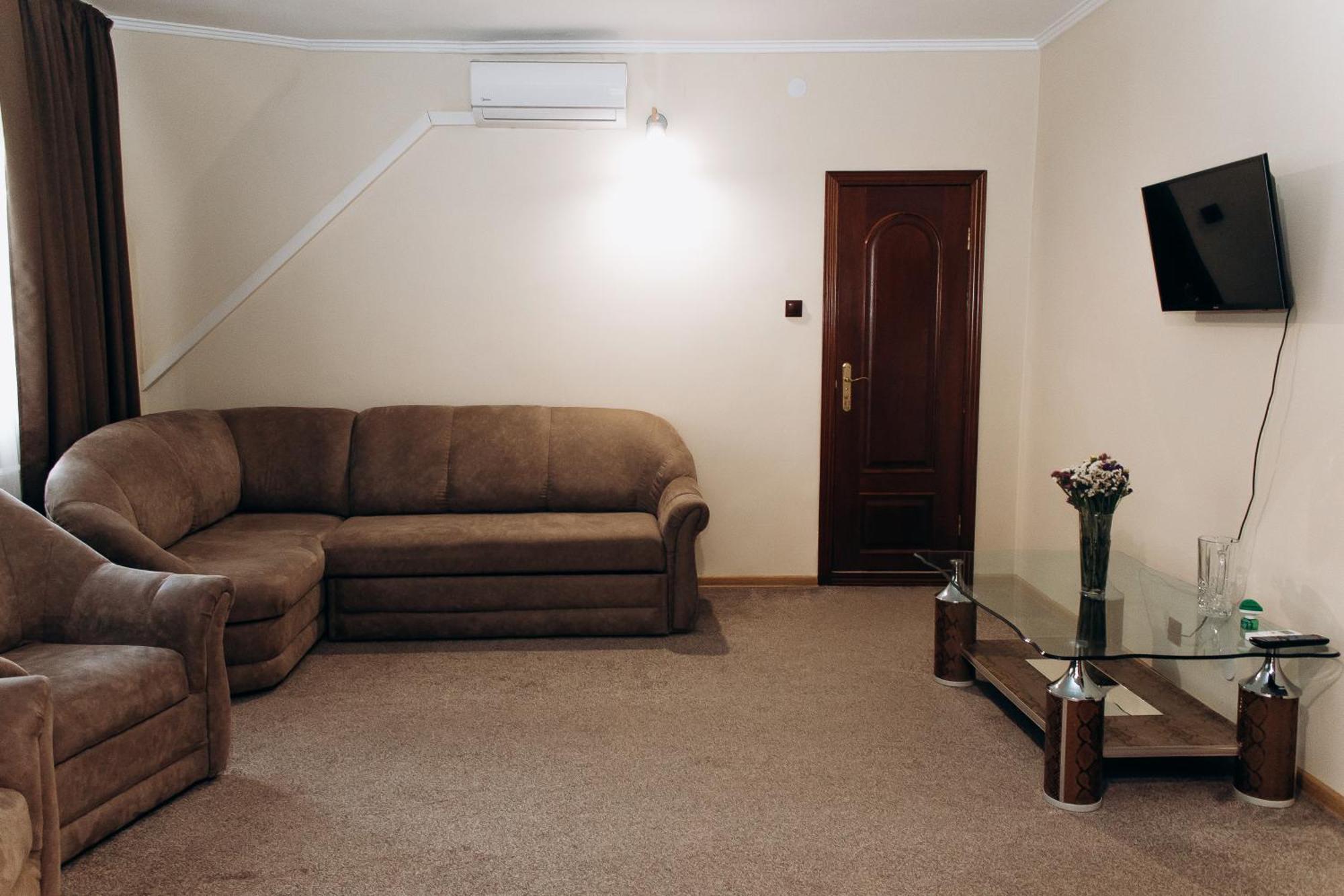 Eduard Hotel Uzhhorod Luaran gambar